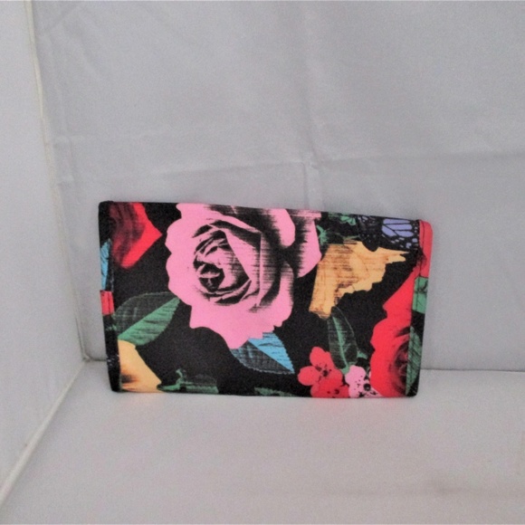 Vera Bradley Tri-Fold Makeup Brush Travel Case - Picture 2 of 8